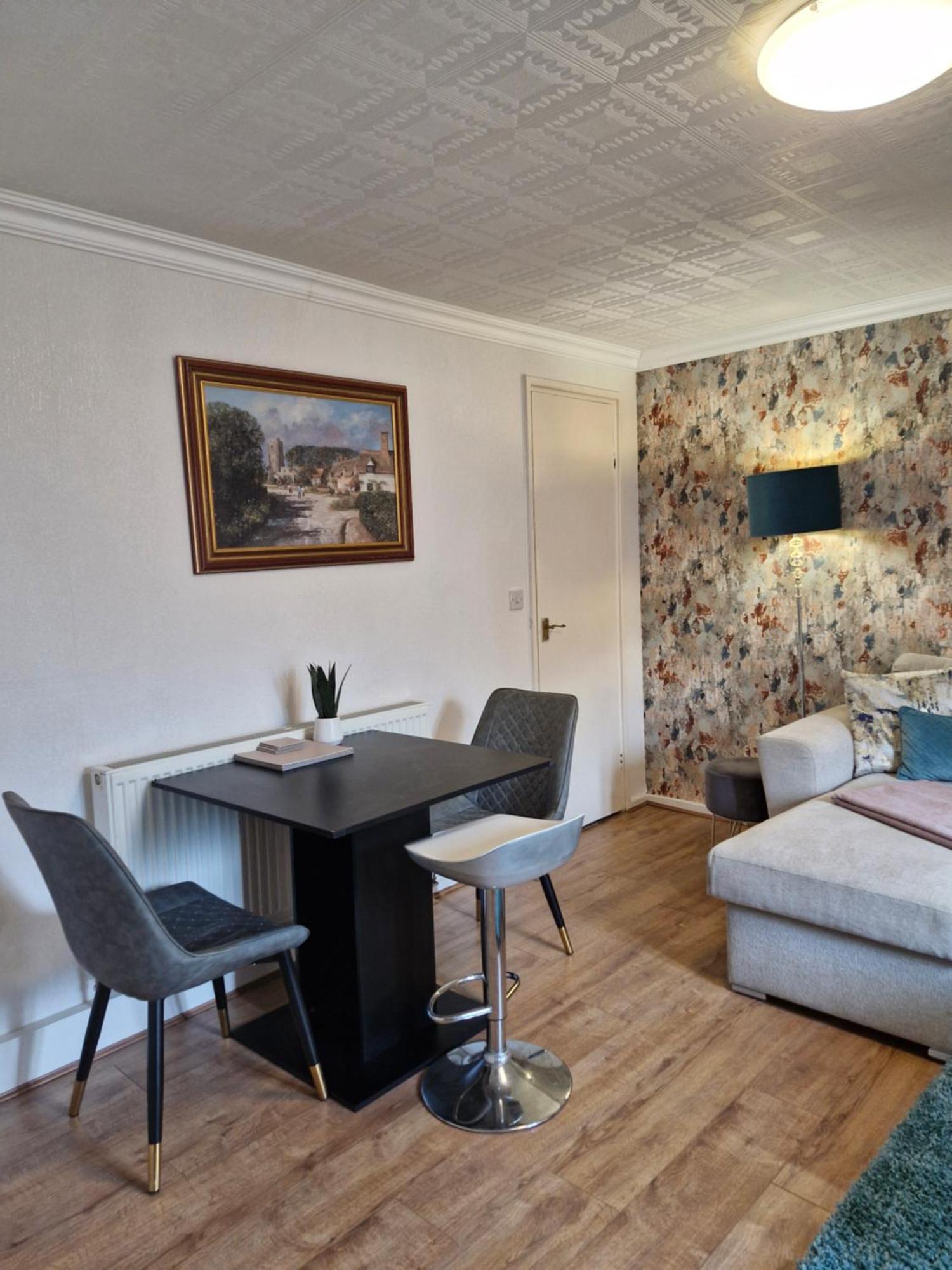 Lovely 2-Bed House In The Heart Of Woodhouse Leeds Leeds  Exterior foto